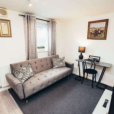 Snug 1Br Apt, Self Check In, Parking, By Derbnb Hilton  Ngoại thất bức ảnh